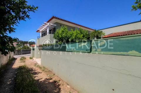 Moradia T2 com Terraço em Foz do Sousa - Gens
