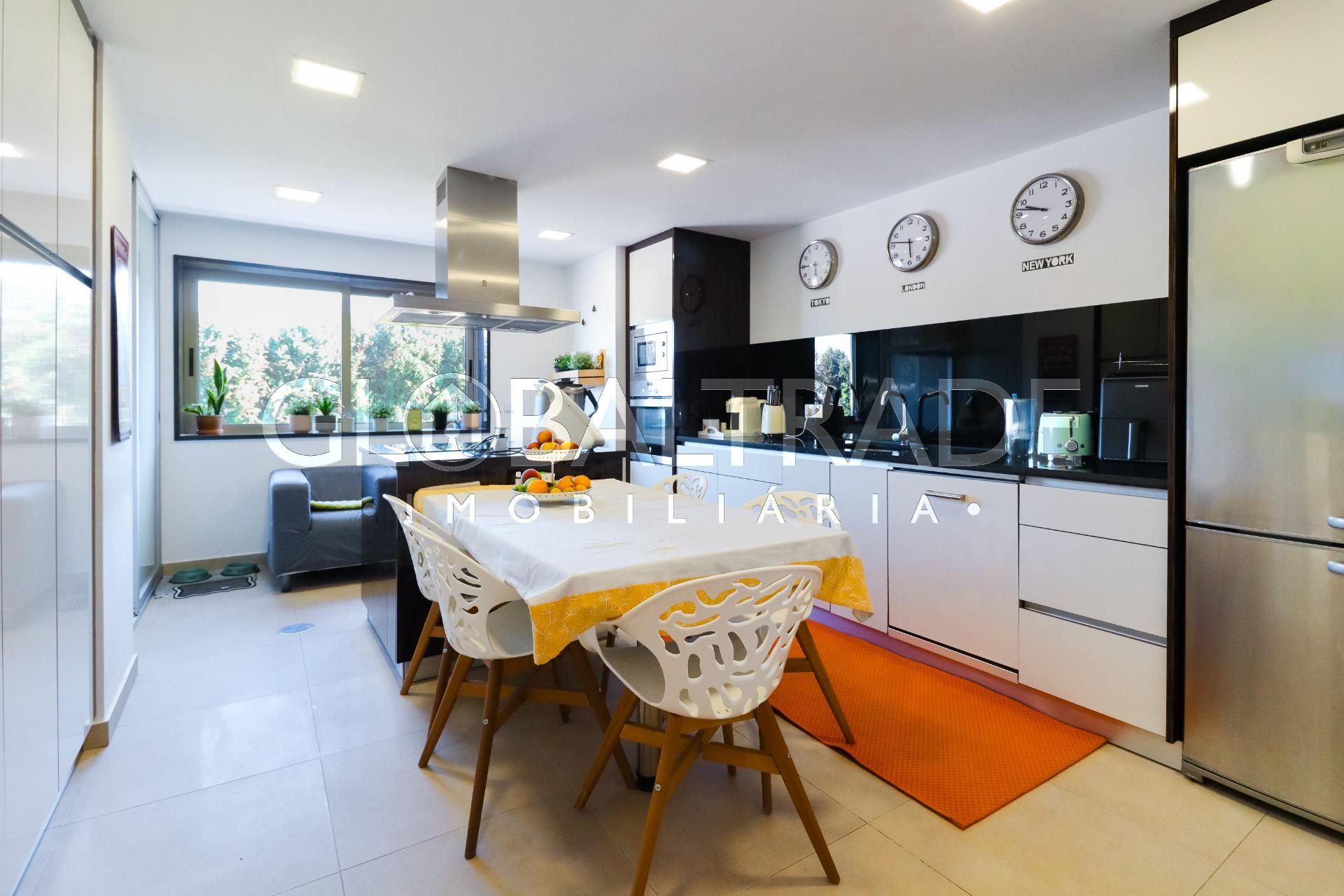 Apartamento T4 em Valongo