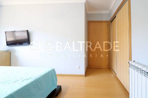 Apartamento T4 em Valongo