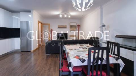 Apartamento T2 em Fânzeres