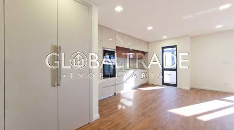 Apartamento T2 Renovado & Equipado em Matosinhos