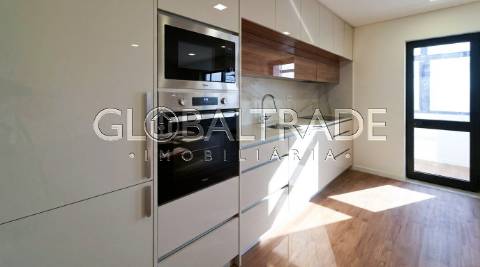 Apartamento T2 Renovado & Equipado em Matosinhos