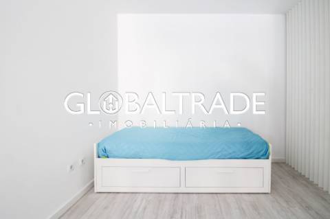 Apartamento T2 Renovado em Valbom