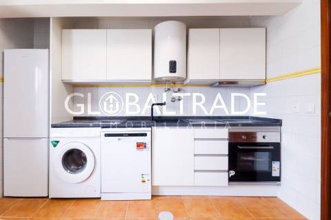Apartamento T2 Renovado & Equipado em Fânzeres