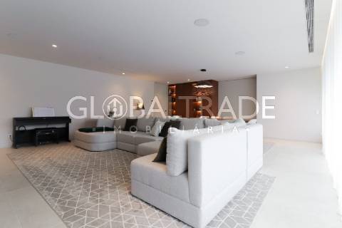 Moradia T5 com Piscina Privativa na Quinta das Luzes – Jovim