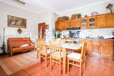 Moradia Independente T4 com Excelente Área Exterior em Oliveira de Azeméis