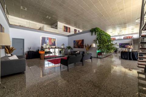 Loja  Venda em Santarém (Marvila), Santa Iria da Ribeira de Santarém, Santarém (São Salvador) e Santarém (São Nicolau),Santarém