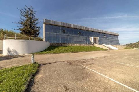 Armazém  Venda em Santarém (Marvila), Santa Iria da Ribeira de Santarém, Santarém (São Salvador) e Santarém (São Nicolau),Santarém
