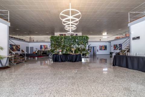 Armazém  Venda em Santarém (Marvila), Santa Iria da Ribeira de Santarém, Santarém (São Salvador) e Santarém (São Nicolau),Santarém