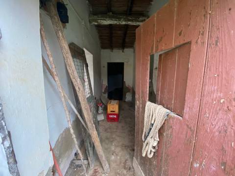 Ruína para recuperar em Santa Luzia concelho de Ourique