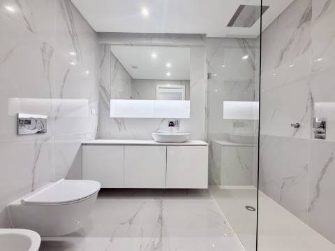 Apartamento T3+1 Centro de Carcavelos