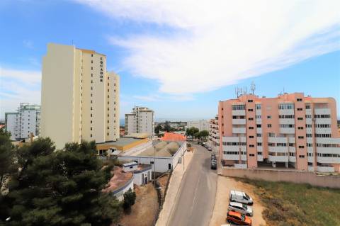 Apartamento T4 totalmente renovado na Pampilheira, Cascais