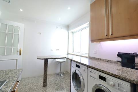 Apartamento T3 Duplex num Condominio Fechado em Cascais