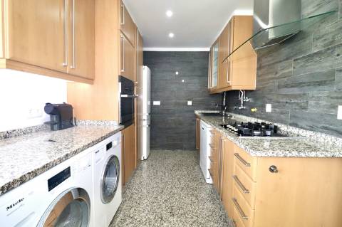 Apartamento T3 Duplex num Condominio Fechado em Cascais