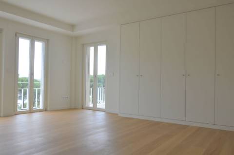Apartamento T2+1 no centro do Estoril.