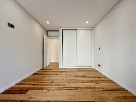 Apartamento T4 no novo empreendimento São João Residence