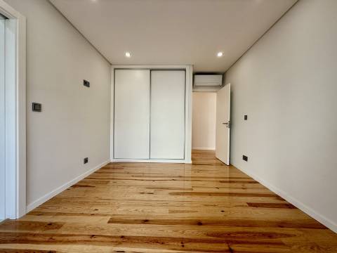 Apartamento T4 no novo empreendimento São João Residence