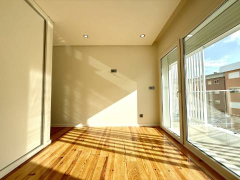 Apartamento T4 no novo empreendimento São João Residence