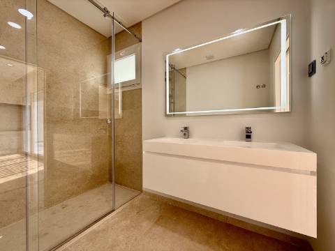 Apartamento T4 no novo empreendimento São João Residence