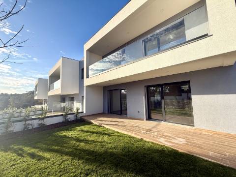Moradia T4 num condomínio em Manique, Cascais