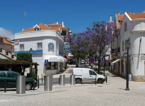 Loja Duplex no Centro Histórico de Cascais
