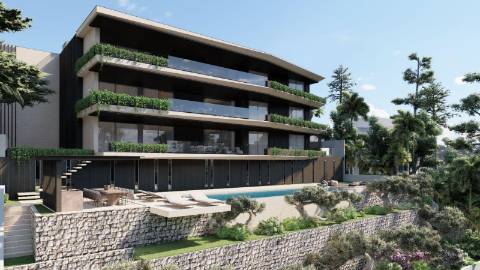 Apartamento T4 com Vista Mar e Terraço em Cascais