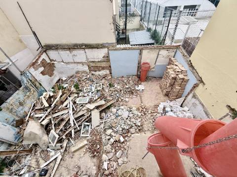 Prédio para Reabilitação com Projeto Definido. Excelente Oportunidade de Investimento em Belém.