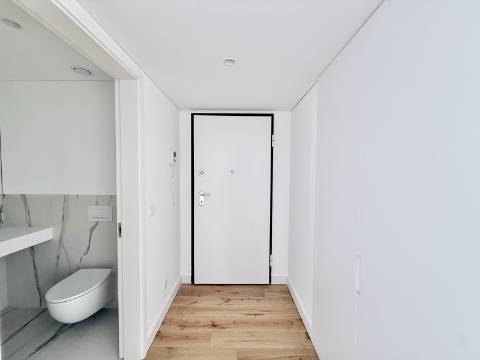 Apartamento T3 com vista mar na Quinta Marques Gomes