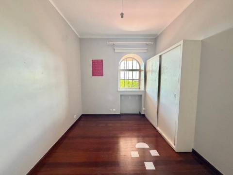 Apartamento T3 com vista mar no Monte Estoril