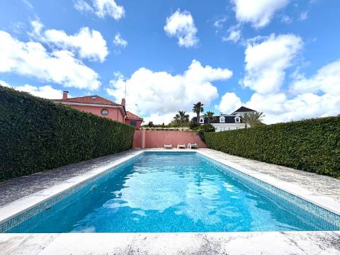 Apartamento T3 com vista mar no Monte Estoril