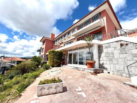 Apartamento T3 com vista mar no Monte Estoril