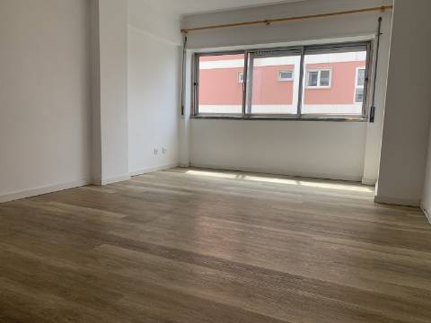 Apartamento T1 Paço de Arcos
