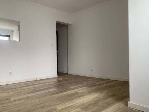 Apartamento T1 Paço de Arcos