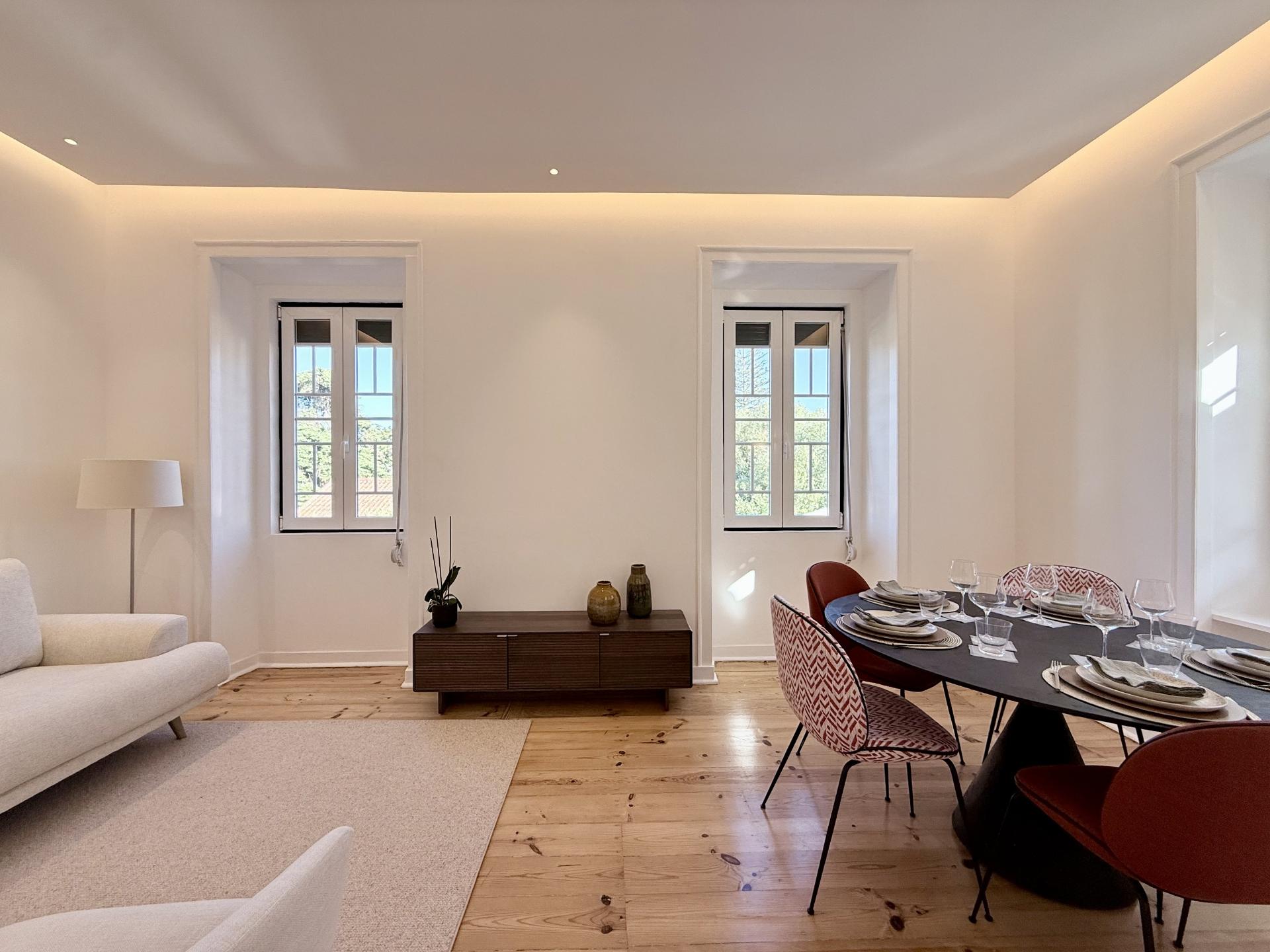 Apartamento T4 remodelado e mobilado no Centro Histórico de Cascais