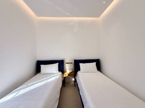 Apartamento T4 remodelado e mobilado no Centro Histórico de Cascais