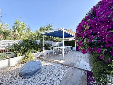 Apartamento T4 remodelado e mobilado no Centro Histórico de Cascais