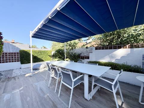 Apartamento T4 remodelado e mobilado no Centro Histórico de Cascais