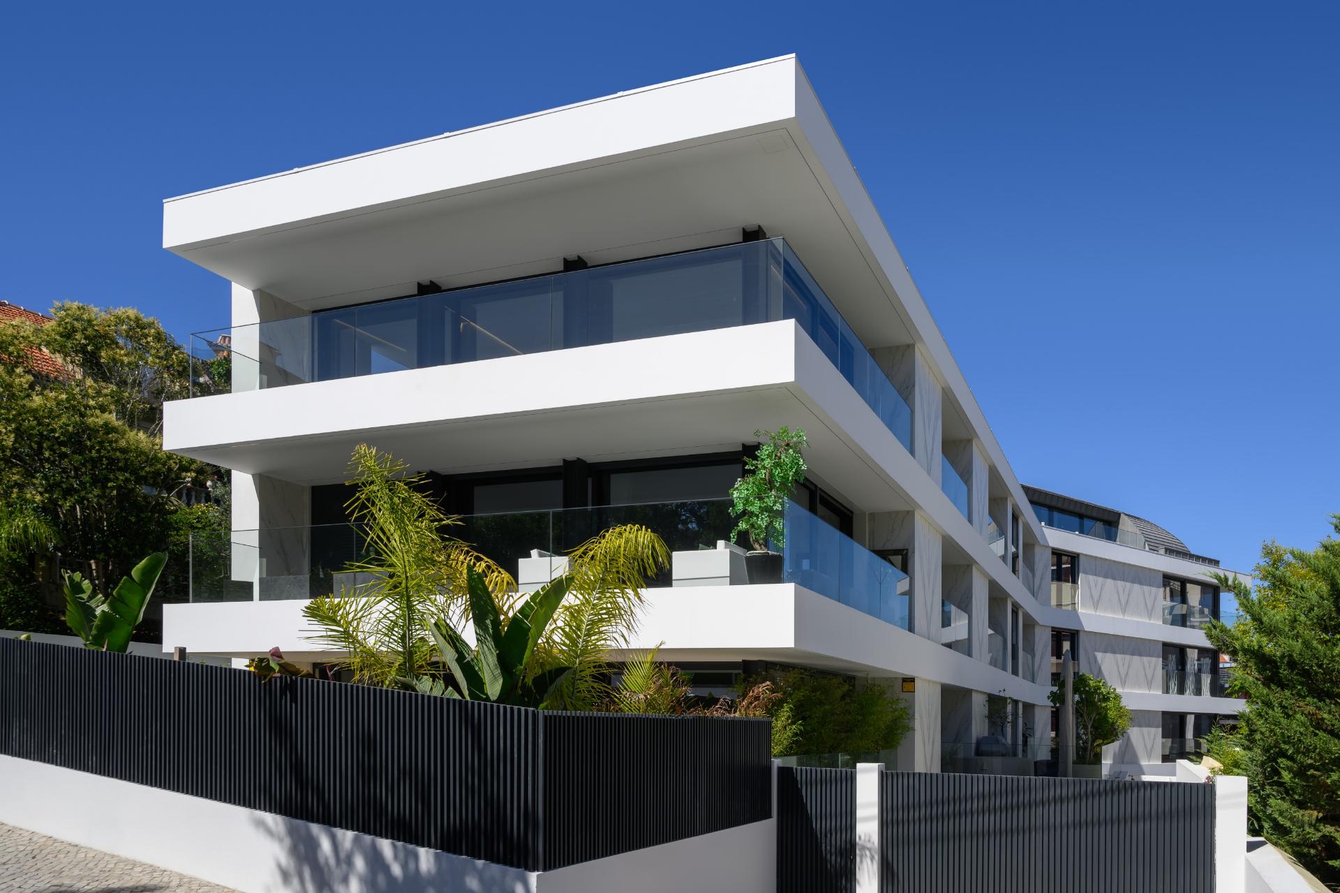 Penthouse Duplex T5 com vista mar no Estoril