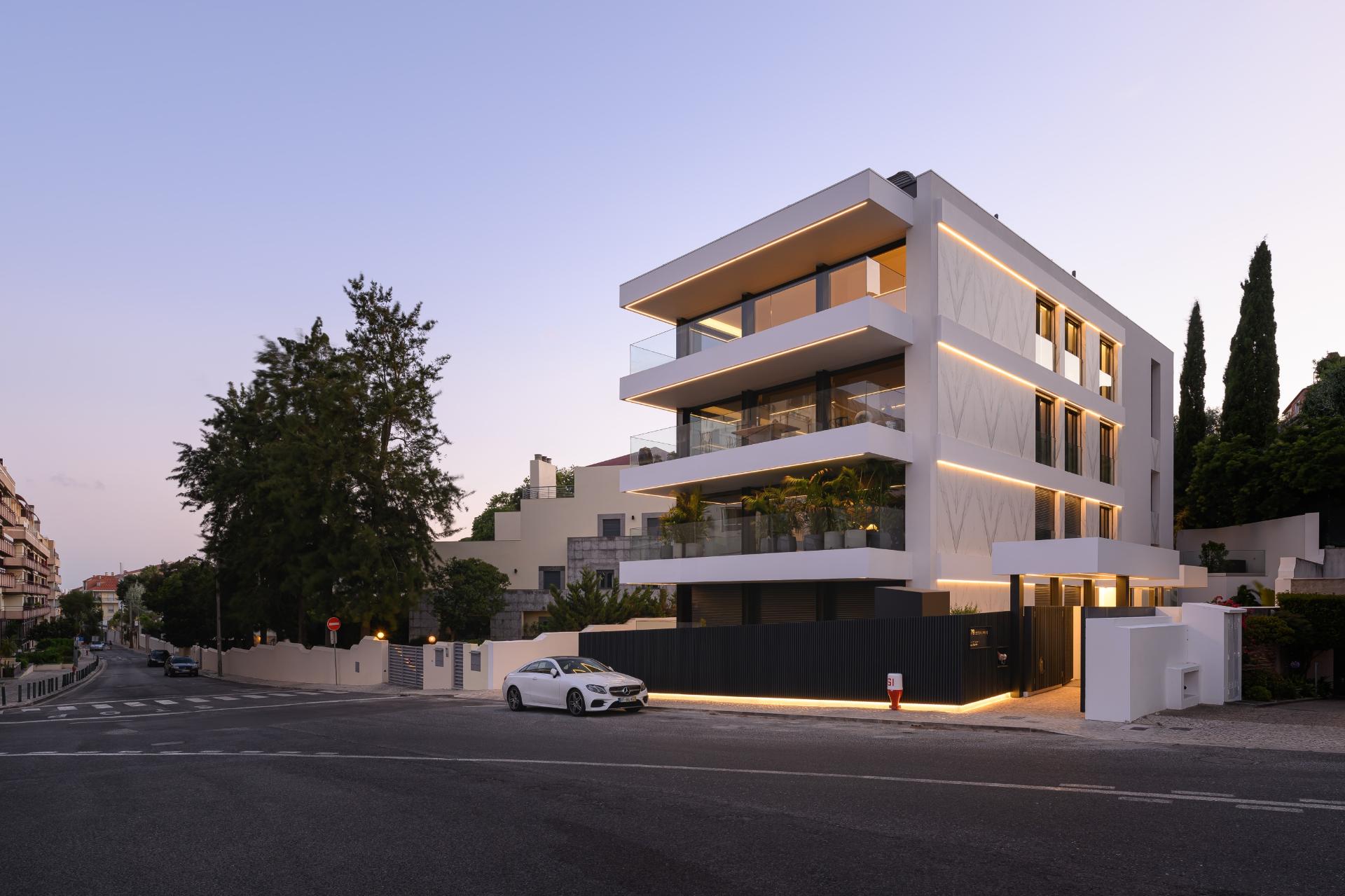 Penthouse Duplex T5 com vista mar no Estoril