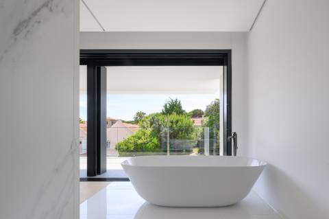 Penthouse Duplex T5 com vista mar no Estoril