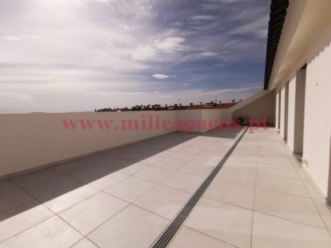 T3 Duplex -Terraço/Sul e Garagem