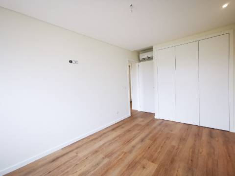 Duplex T3+1 Moderno e Original com Box