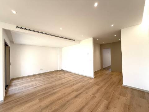 Duplex T2+1 Novo 2 suites/4casas de banho