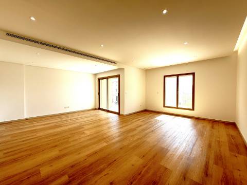 Duplex T2+1 Novo Garagem e Terraço