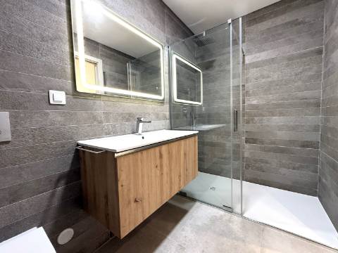 Duplex T2+1 Novo Garagem e Terraço