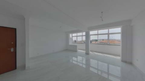 Apartamento T3 - Carcavelos