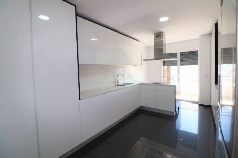 Apartamento T3 (Novo) Colina dos Cruzeiros em Odivelas