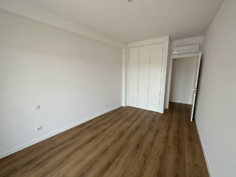 Apartamento Penthouse T4 (NOVO) - Colinas do Cruzeiro - Odivelas