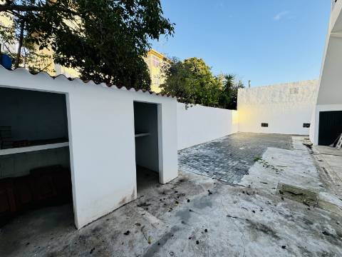 Moradia T5 - Santarém