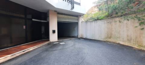 Garagem com 100m² - Santarém